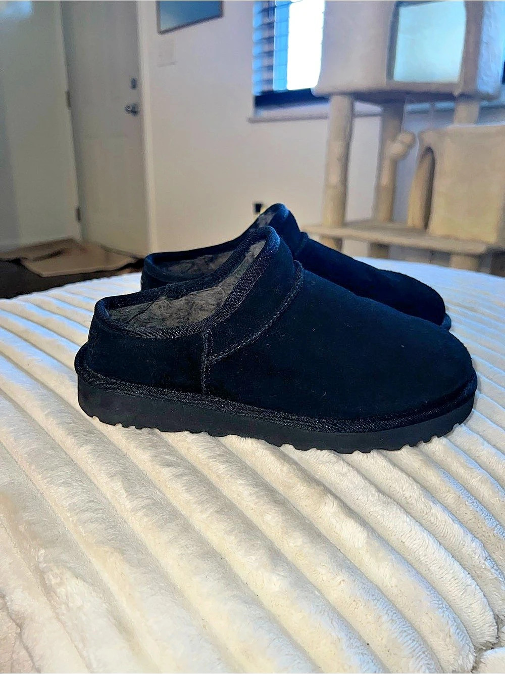 UGG Classic Slipper